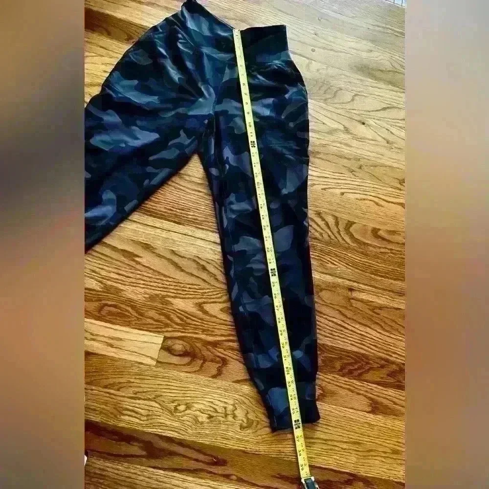 Old Navy Active Elevate High Rise Joggers Blue Camo Small